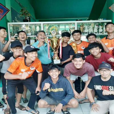 Juara Futsal Nasional SMA IT BBS